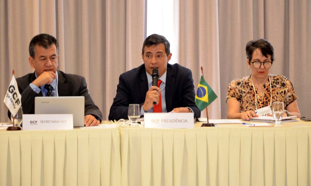 Representantes-de-nove-estados-da-Amazônia-Legal-Foto-Antonio-Gonçalves-2-1-1024x614 Representantes de nove estados da Amazônia Legal se reúnem em Palmas em encontro do GCF