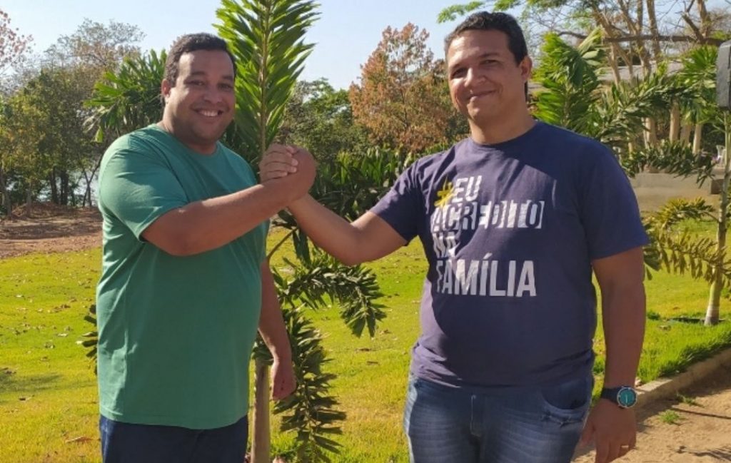 Prefeito-Zé-Augusto-que-concorre-a-reeleiçaõ-e-o-vice-Raffael-Aires-1024x649 Zé Augusto destaca Gestão transformadora em Peixe e garante que vai ampliar benefícios nos próximos 4 anos