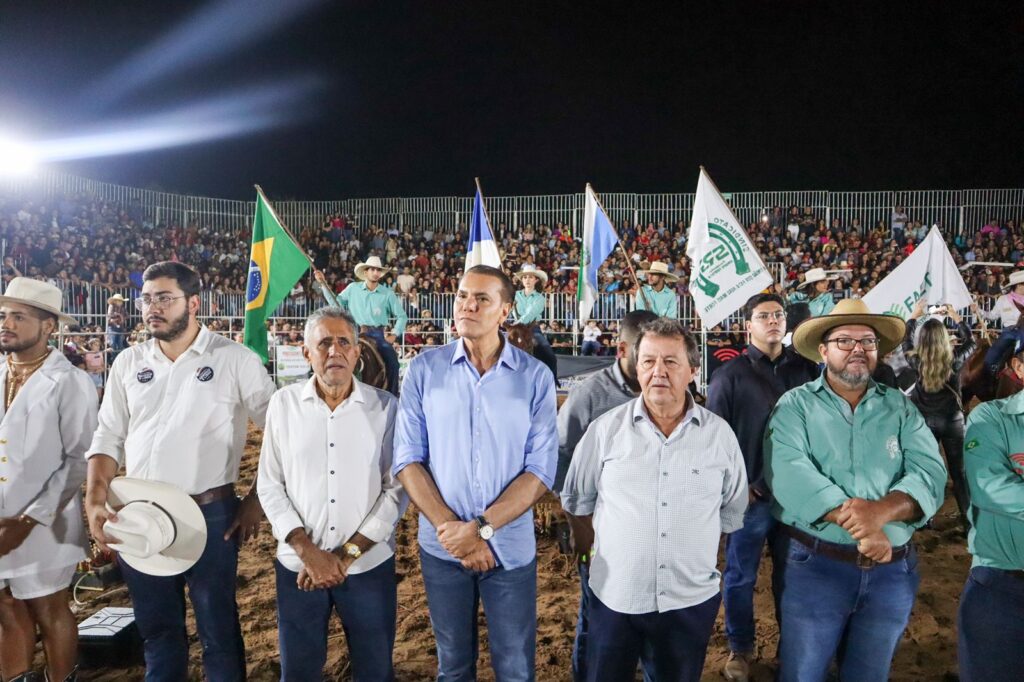 Ataides-EXPOGUARAI-3-1024x682 Ataídes Oliveira recebe apoio à sua pré-candidatura ao senado de várias lideranças durante abertura oficial da 31ª EXPOGUARAÍ