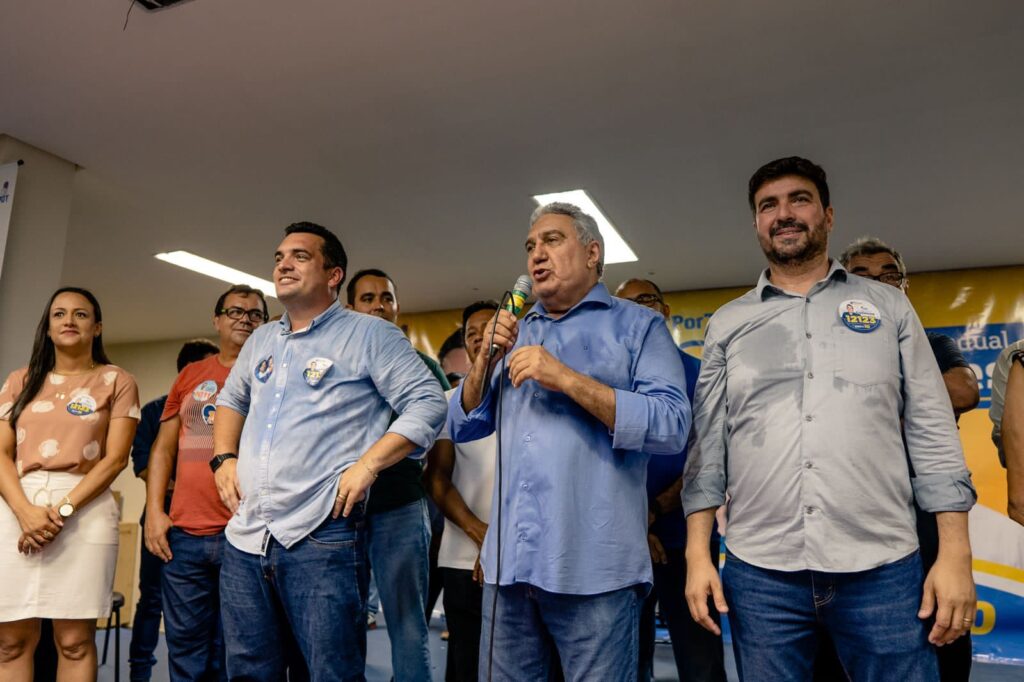 IMG-20220920-WA0356-1024x682 Deputado estadual Gutierres Torquato mostra crescimento da campanha em Palmas em reunião com grande número de pessoas 