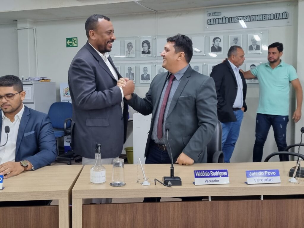 20221215_175607-1024x768 Valdônio Rodrigues é eleito presidente da Câmara Municipal de Gurupi 
