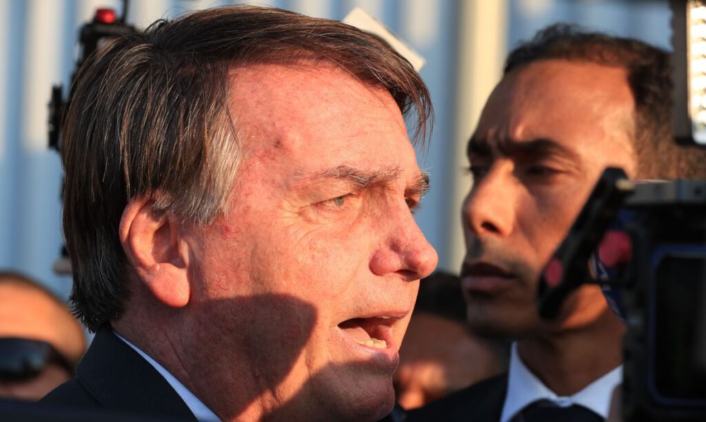 Bolsonaro-1024x613 Delgatti aceita fazer acareação com Bolsonaro para comprovar denúncias