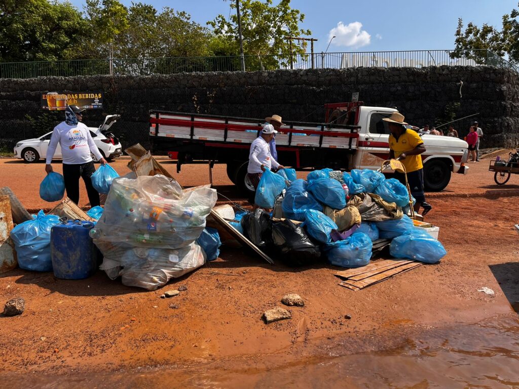 2548e12d-af0a-4eb3-8c0c-63a4fbb6ef98-1024x768 Projeto Araguaia Limpo tira 700 quilos de lixo do Rio Araguaia
