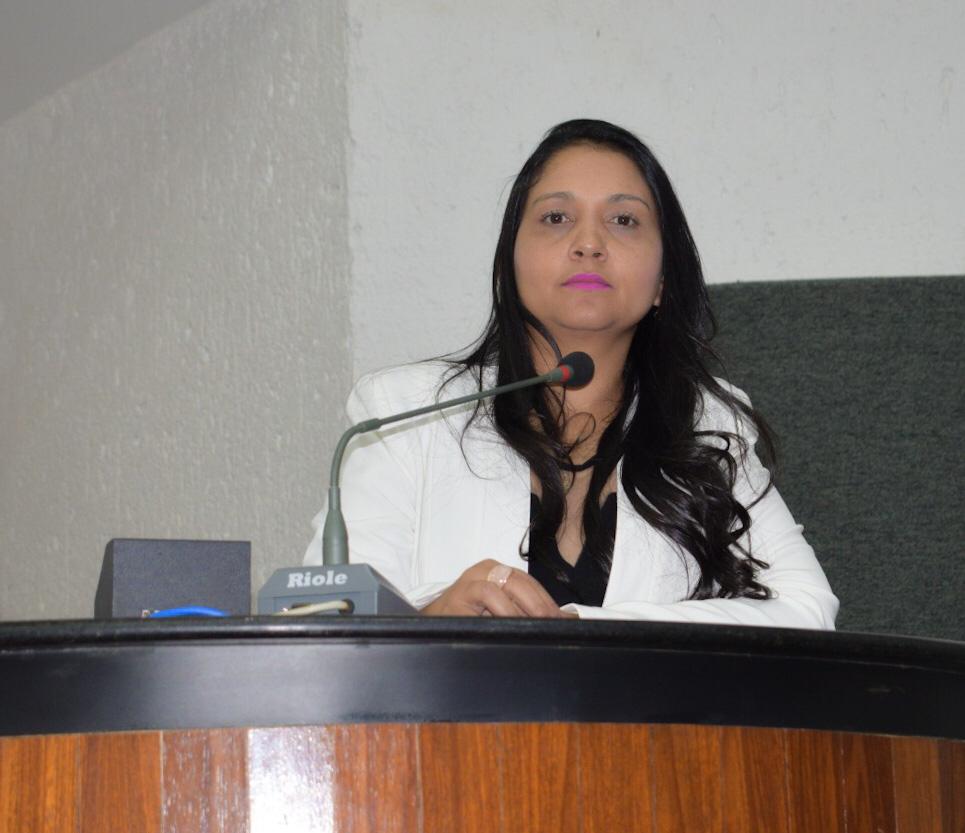 vanda Laurez convida deputada Vanda Monteiro para filiar ao PDT