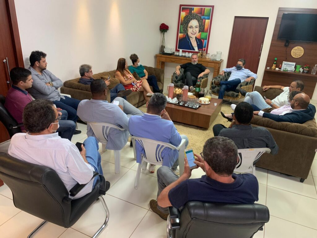 Em encontro casual, Carlesse e Damaso visitam prefeita Josi Nunes e o vice Gleydson Nato