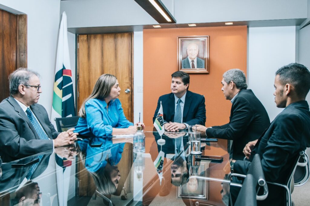 Ronison Parente participa de reunião em Brasília com presidente do MDB nacional e avalia disputar a eleição a Federal