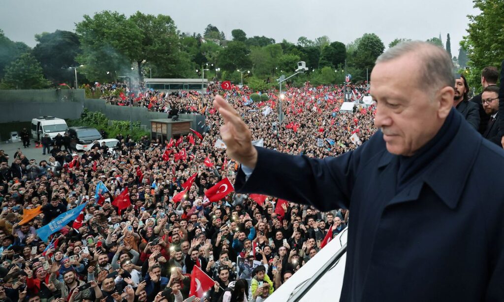 2023-05-28t191316z_543445124_rc2v71al540q_rtrmadp_3_turkey-election-erdogan-speech-1024x613 Atitude TO