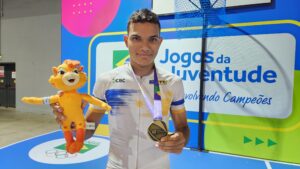 Estudante atleta do Instituto Presbiteriano Araguaia, de Gurupi, Josué Teixeira Feitosa Júnior, é campeão ao registrar 1.555 watts (W).