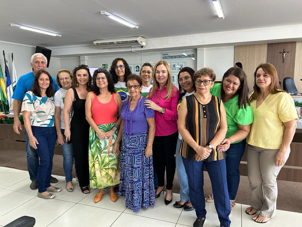 Loudes Justa Homenagem: Professora dona Loudinha uma pioneira e atuante na Sociedade São Vicente de Paulo recebe Moção de Aplausos em Gurupi