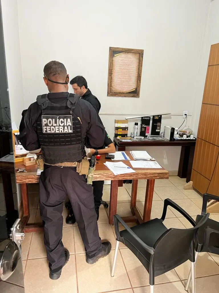 operacao-decies-cetena-milllia-01-768x1024 Grupo suspeito de fraudar Caixa Econômica Federal de Palmas é investigado em operação da PF