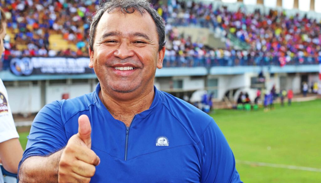 IMG_7745-1024x585 Em Araguaína, governador Wanderlei Barbosa prestigia semifinal do Campeonato Tocantinense e cita apoio aos times profissionais com investimento de quase R$ 2,7 milhões