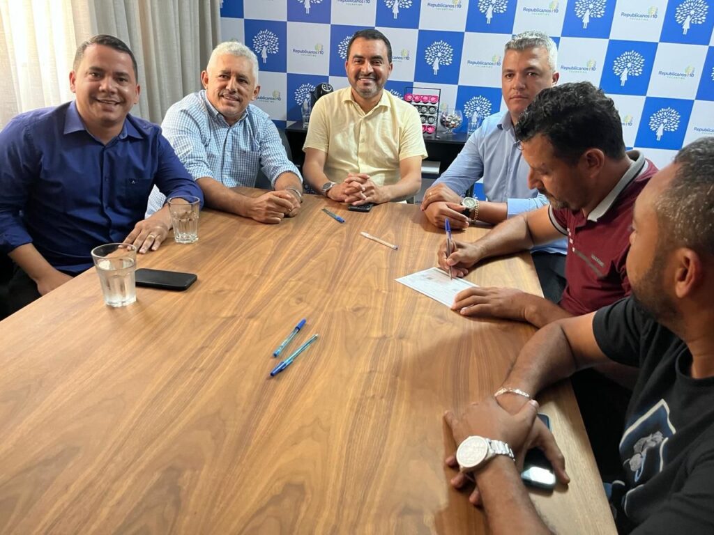 c291ea62-8e70-4260-9f7b-03d71a462f2f-1024x768 Governador Wanderlei Barbosa confirma apoio ao pré-candidato Cleiton Cerqueira “Cleitinho” a prefeitura de Porto Alegre do Tocantins