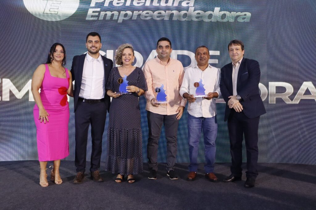 IMG_8404-1024x682 Prefeituras de Gurupi, Araguaína, Lajeado, Dianópolis e Palmeirópolis são Vencedoras do 12º Prêmio Sebrae Prefeitura Empreendedora