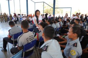 Primeira-dama Karynne Sotero lança projeto ‘Por todas as Marias’ para combater violência contra a mulher