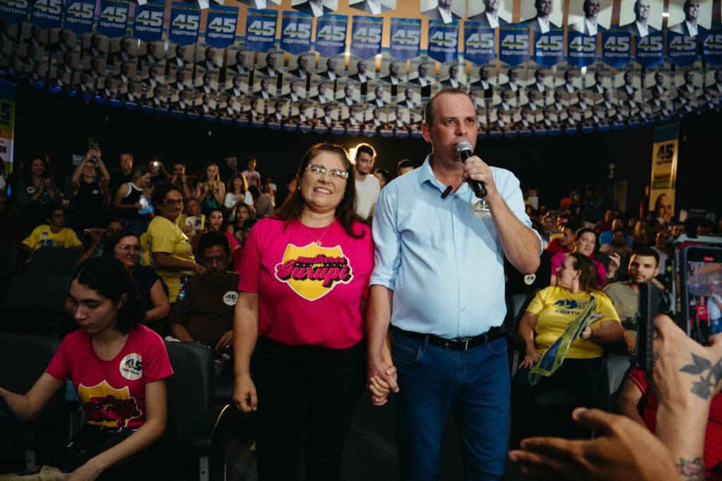 Cristiano-convencao-vice-bom-1024x682 Aprovado em convenção, Cristiano Pisoni apresenta vice e pede comparação de candidatos