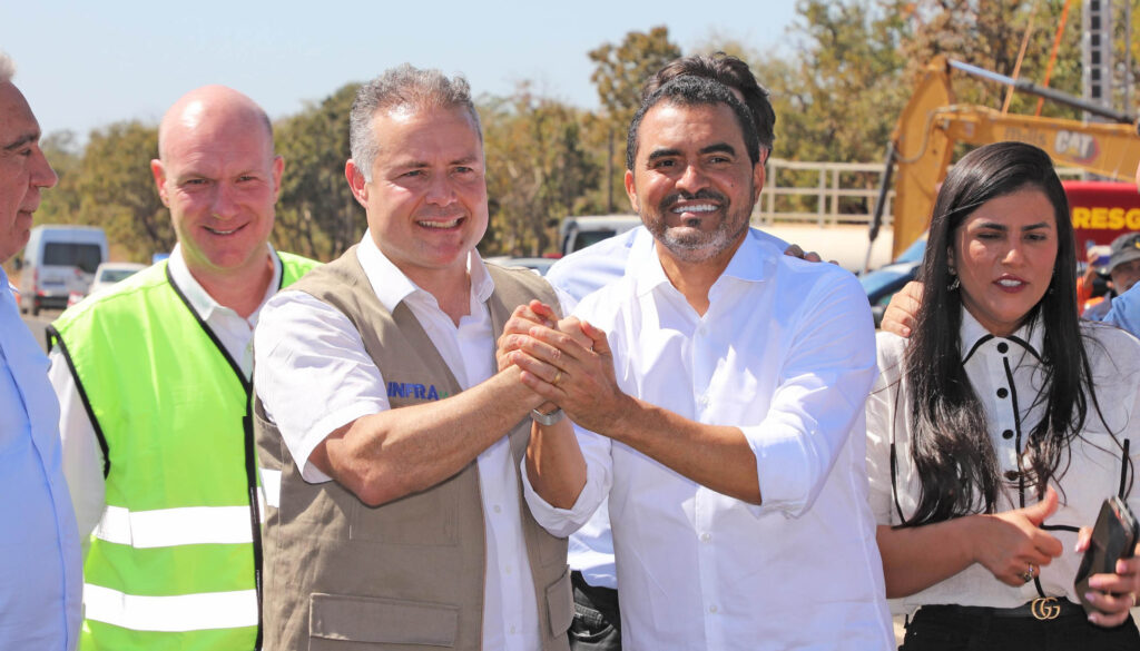 F8-Governador-Wanderlei-Barbosa-e-Ministro-dos-Transportes-Renan-Filho-Duplicacao-BR-153-Gurupi-TO-foto-Adilvan-Nogueira-Governo-do-Tocantins-1024x585 Governador Wanderlei Barbosa e ministro Renan Filho inauguram primeira etapa da duplicação da BR-153, em Gurupi