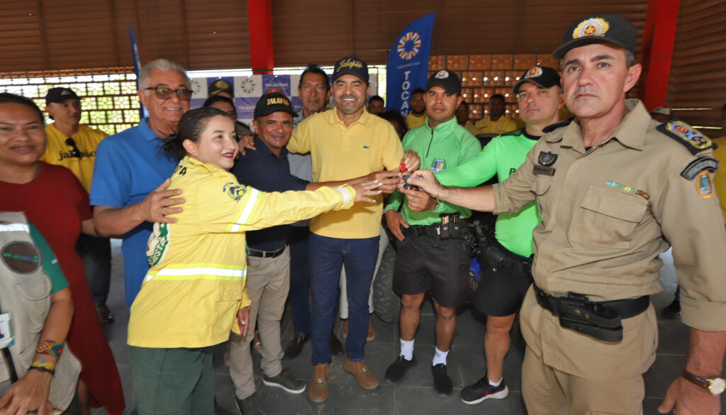 Jalapao-F1-No-Jalapao-Governador-Wanderlei-Barbosa-lanca-Patrulha-do-Turismo-e-entrega-veiculos-para-reforcar-seguranca-e-combate-as-queimadas-Foto-Ademir-dos-Anjos-GovTO-1024x585 Atitude TO