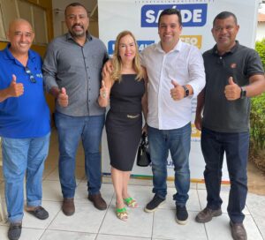 Deputado Gutierres Torquato acompanhado dos vereadores de Gurupi anuncia recursos para aquisição de UTI móvel e veículo para saúde de Gurupi.