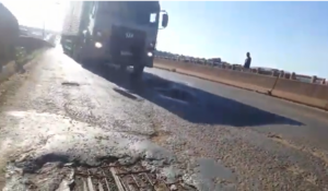 Moradores da região alertaram perigo da ponte ceder na divisa com Tocantins/Maranhão