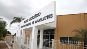 Justiça suspende reajuste do subsídio de prefeito, vice-prefeito e vereadores de Araguatins