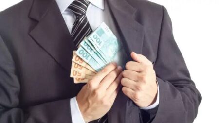 Brasil tem pior nota e posição em índice de corrupção, aponta pesquisa