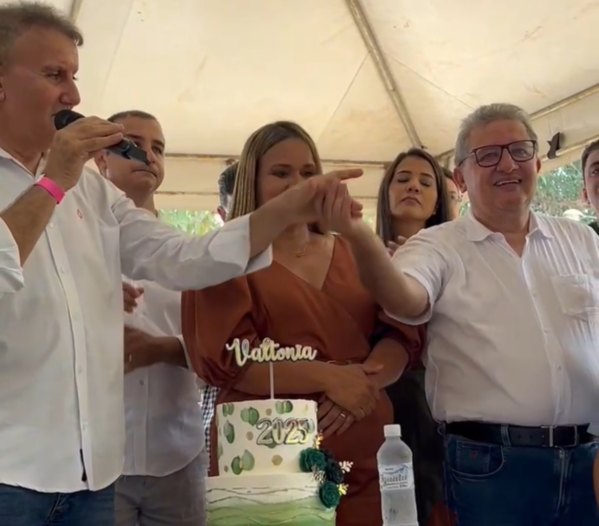 Prefeito de Palmas reafirma apoio a candidaturas de Vicentinho Júnior ao Senado e Jair Farias a federal