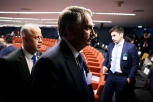 Por unanimidade, STF torna réus Bolsonaro e aliados