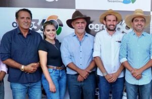 Deputado Gaguim confirma pré-candidatura de Luana Nunes à Câmara Federal durante a Feira Agro 360 em Peixe