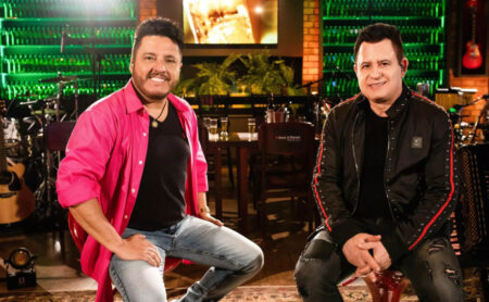 Bruno e Marrone e da banda Limão com Mel abrem Agrotins 2025 na Praça dos Girassóis