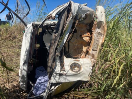 Formoso do Araguaia: Motorista de transporte escolar morre acidente na TO-070; outras cinco pessoas do outro veículo ficaram feridas