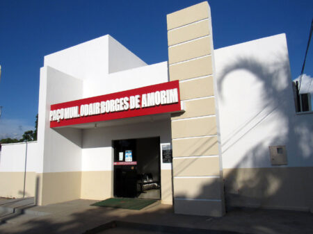 Prefeitura de Cariri do Tocantins alerta proprietários de estabelecimento local sobre o golpe virtual do Alvará Irregular