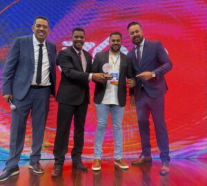 Presidente da Câmara de Cariri do Tocantins é Homenageado no RH360 em Goiânia