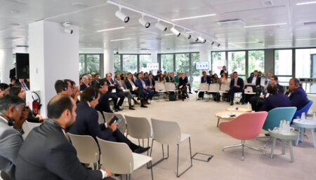 Com palestra do senador Eduardo Gomes, Governo do Tocantins integra debate sobre inteligência artificial e prevenção à fraudes, em Paris