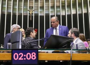 Congresso aprova relatório do senador Eduardo Gomes que destrava pagamentos da Saúde e beneficia os 139 municípios do Tocantins
