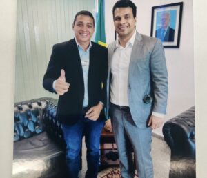 Aliado do senador Irajá Abreu, Roberto César toma posse como Superintendente do Ministério da Agricultura e Pecuária no Tocantins