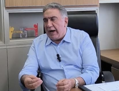 Hoje contrário à redução de ações na Energisa, Laurez Moreira ignorou as vendas em massa nas gestões de Sandoval e Marcelo Miranda