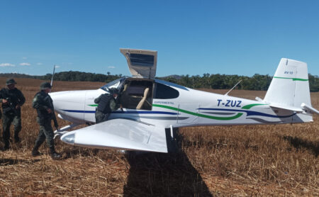 Avião roubado no Maranhão é localizada pela PM na zona rural de Natividade