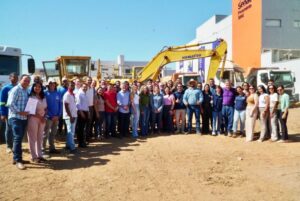 Prefeitura de Gurupi autoriza início das obras de drenagem do Parque Mutuca e entrega caminhão coletor e kits para servidores da coleta de resíduos