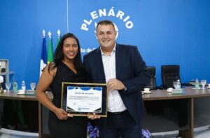 Câmara Municipal de Cariri reconhece contribuições do Prefeito Tetin com Moção de Aplausos