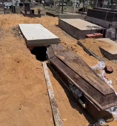Mistério no cemitério: Caixão com corpo é encontrado fora do túmulo no Tocantins