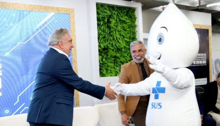 Durante congresso de secretarias municipais, governador Laurez Moreira anuncia liberação de R$ 10 milhões para fortalecer a saúde pública do Tocantins