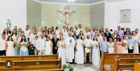 Padre Eldinei Carneiro preside solenidade de Todos os Santos e Casamento Comunitário em Dianópolis