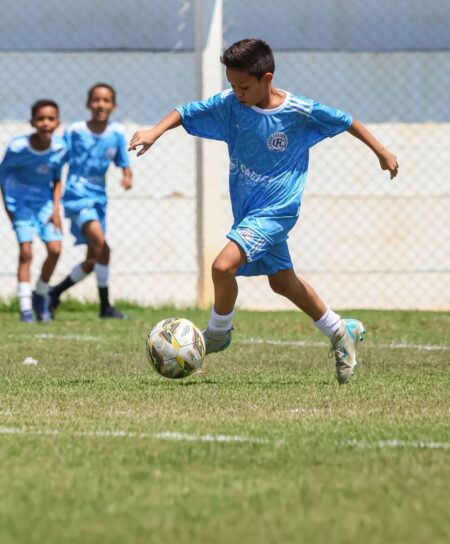 Arthur Minoru: a nova promessa de Cariri que desponta no futebol tocantinense e começa a chamar atenção nacional
