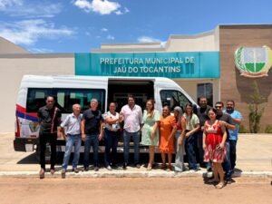 Deputado Eduardo Fortes destina van para saúde em Jaú e anuncia mais recursos para 2025