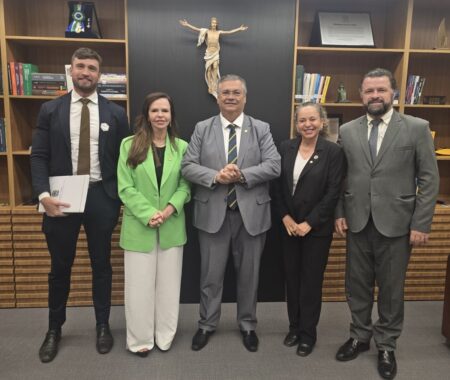 Senadora Professora Dorinha articula audiência entre prefeita Josi Nunes e Ministro Flávio Dino para discutir autonomia das instituições municipais de ensino superior