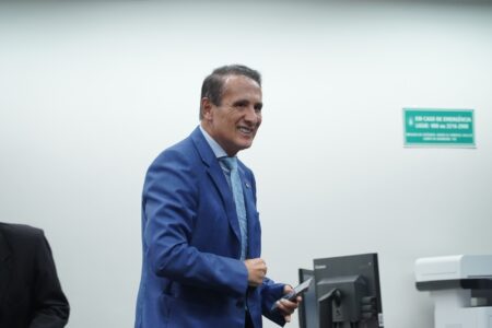 Comissão de Saúde aprova projetos do deputado Carlos Henrique Gaguim sobre transplantes e eliminação do mercúrio na odontologia