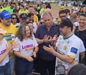 Governador anuncia milhões para esporte, infraestrutura e carnaval em Gurupi em visita marcada por clima eleitoral e “dois palanques” na final da Copa do Craque