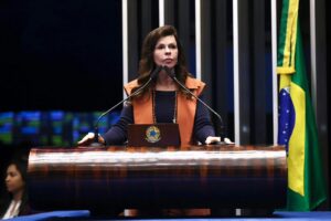 AGORA É LEI: Dorinha aponta novo PNE como eixo para melhorar a aprendizagem e enfrentar desigualdades