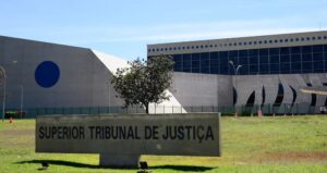 STJ determina reintegração de posse em Dueré (TO) e reabre debate sobre aposentadoria compulsória do juiz Adriano Morelli