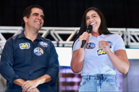Primeira-dama Karynne Sotero declara apoio à reeleição de Ricardo Ayres